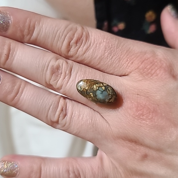 Rare & beautiful 7 Dwarfs Turquoise Cabochon - Picture 3 of 4